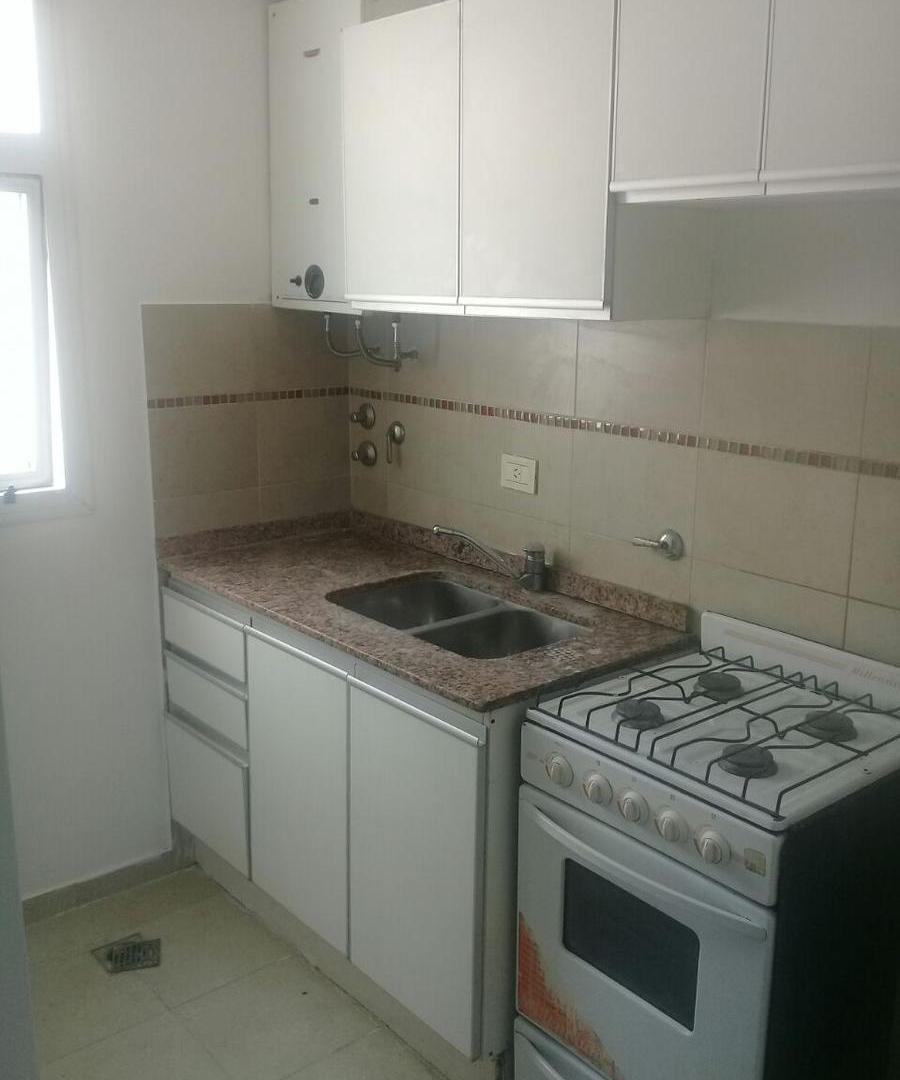 Foto de Departamento en en alquiler de un dormitorio con balcón, Mendoza al 3500, imagen 3