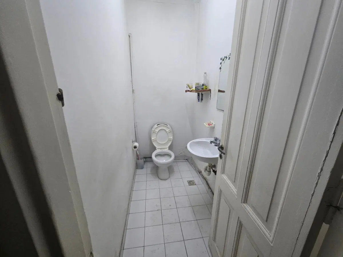 LOCAL DE 4 X 14 APTO VARIOS RUBROS, AV JURAMENTO ENTRE CABILDO Y CIUDAD DE LA PAZ 5