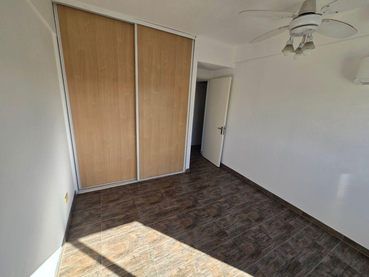 Foto de TRES AMPLIOS AMBIENTES CATEGORIA, BALCÓN, PISCINA, SUM, imagen 2