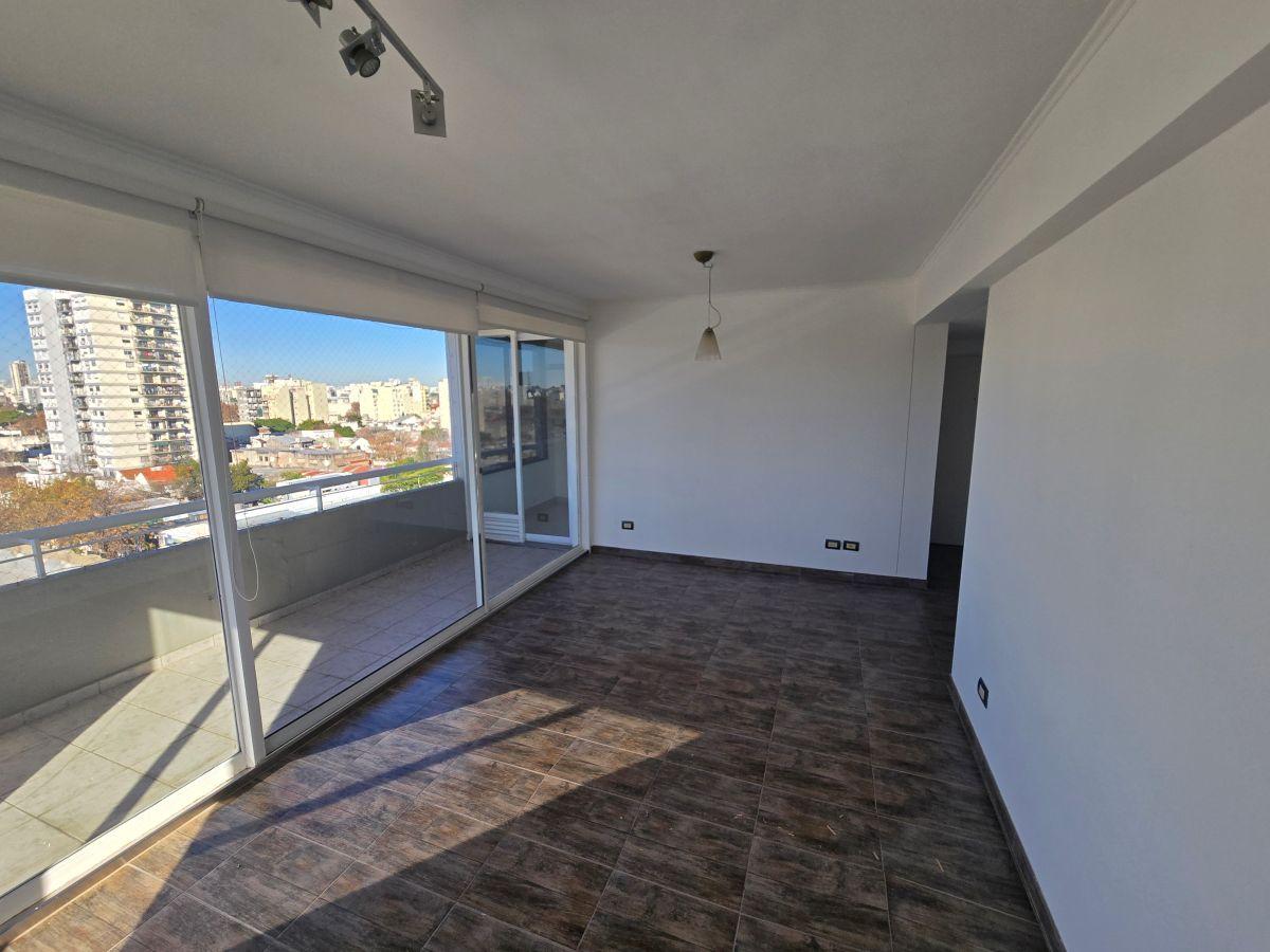 Foto de TRES AMPLIOS AMBIENTES CATEGORIA, BALCÓN, PISCINA, SUM, imagen 4