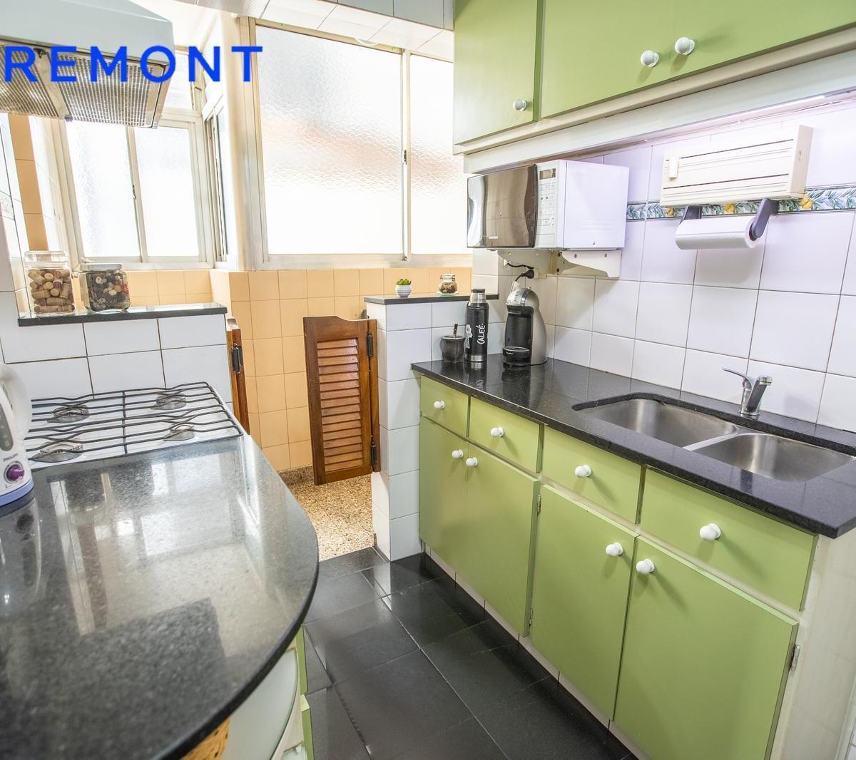 Av Rivadavia Al 5400 Semipiso en Venta en Caballito, 4 Ambientes Mas Dependencia y Baulera. 2