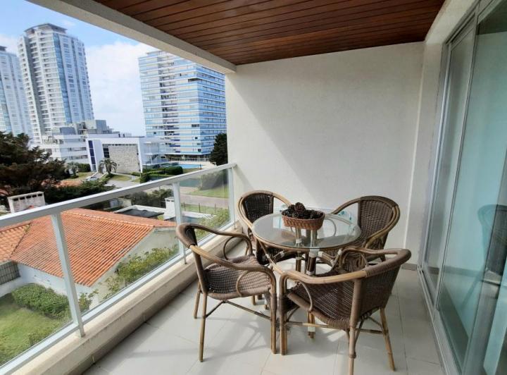 Foto de Departamento - Playa Mansa, imagen 2