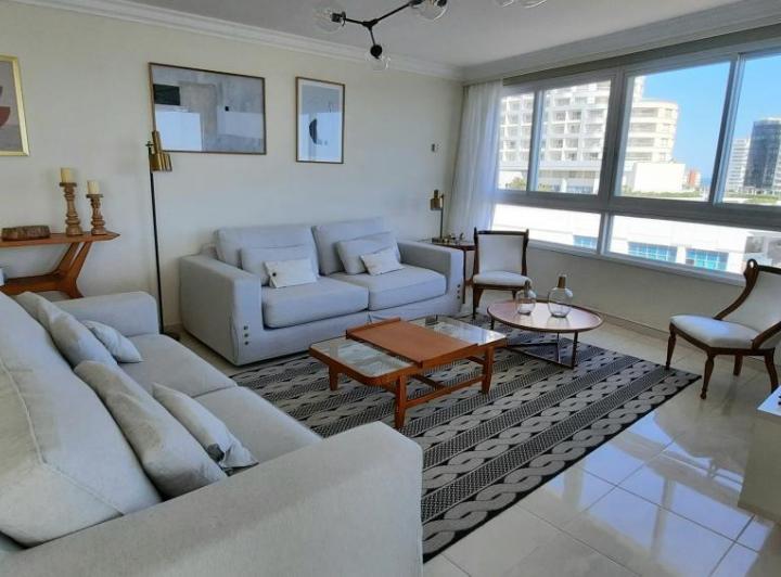 Foto de Departamento en Playa Mansa, imagen 1