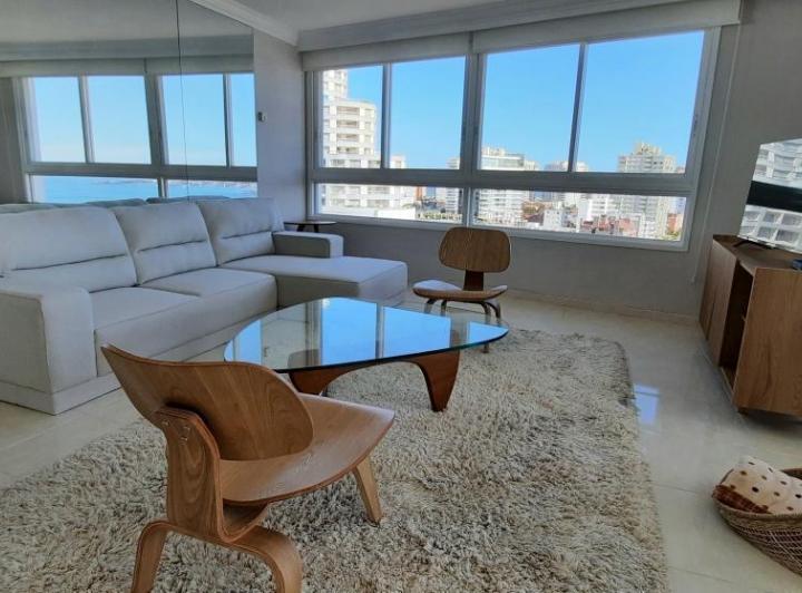 Foto de Departamento en Playa Mansa, imagen 1