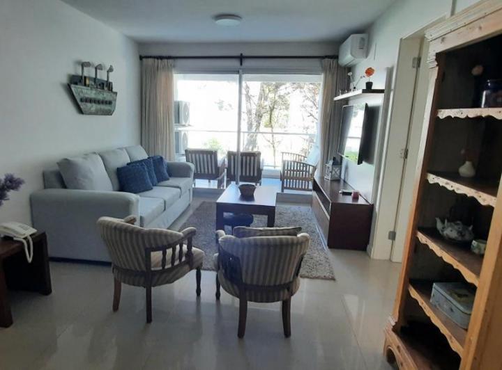 Departamento en Playa Brava