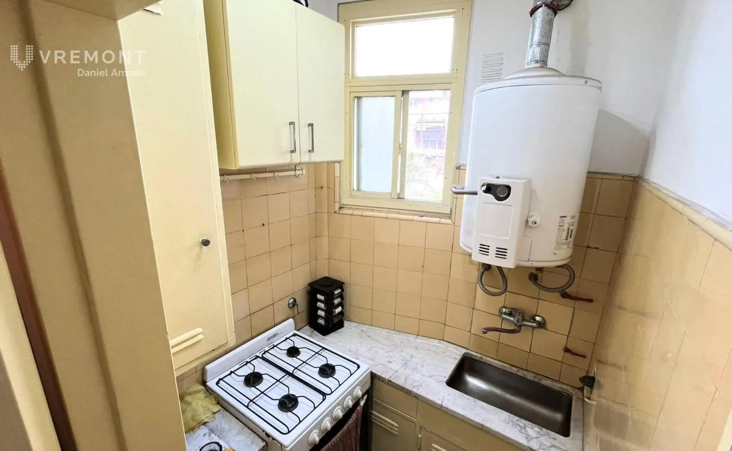 Departamento monoambiente en venta en Constitución con balcón 5