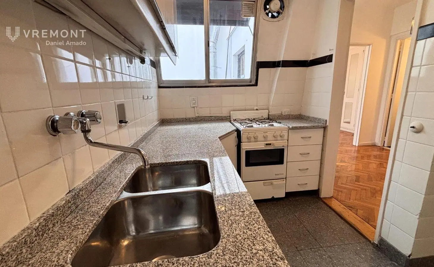 Departamento de 3 ambientes en venta en Recoleta con baulera, toilette y baño completo 4