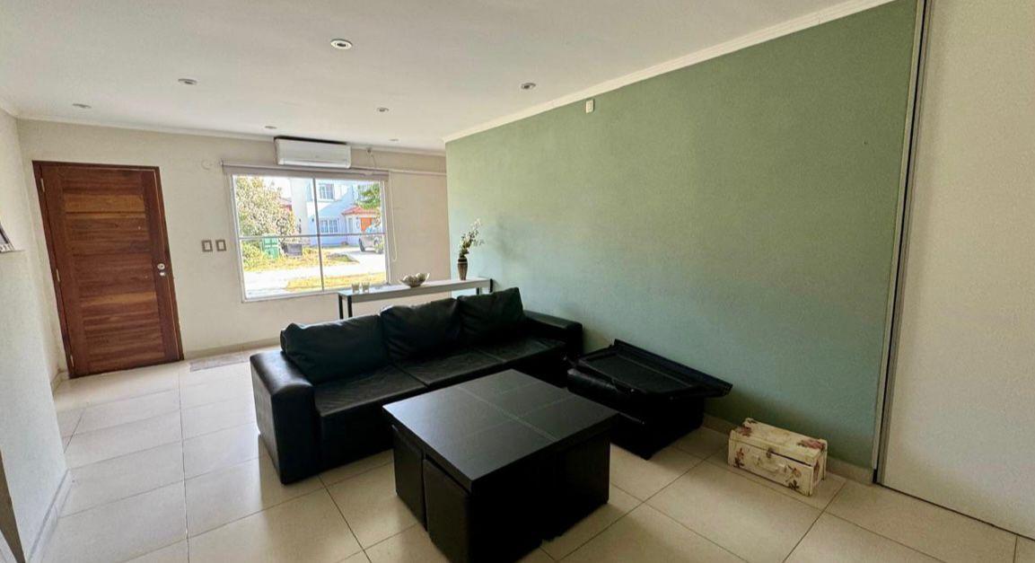 Foto de Casa en alquiler de 5 ambientes y pileta, imagen 4