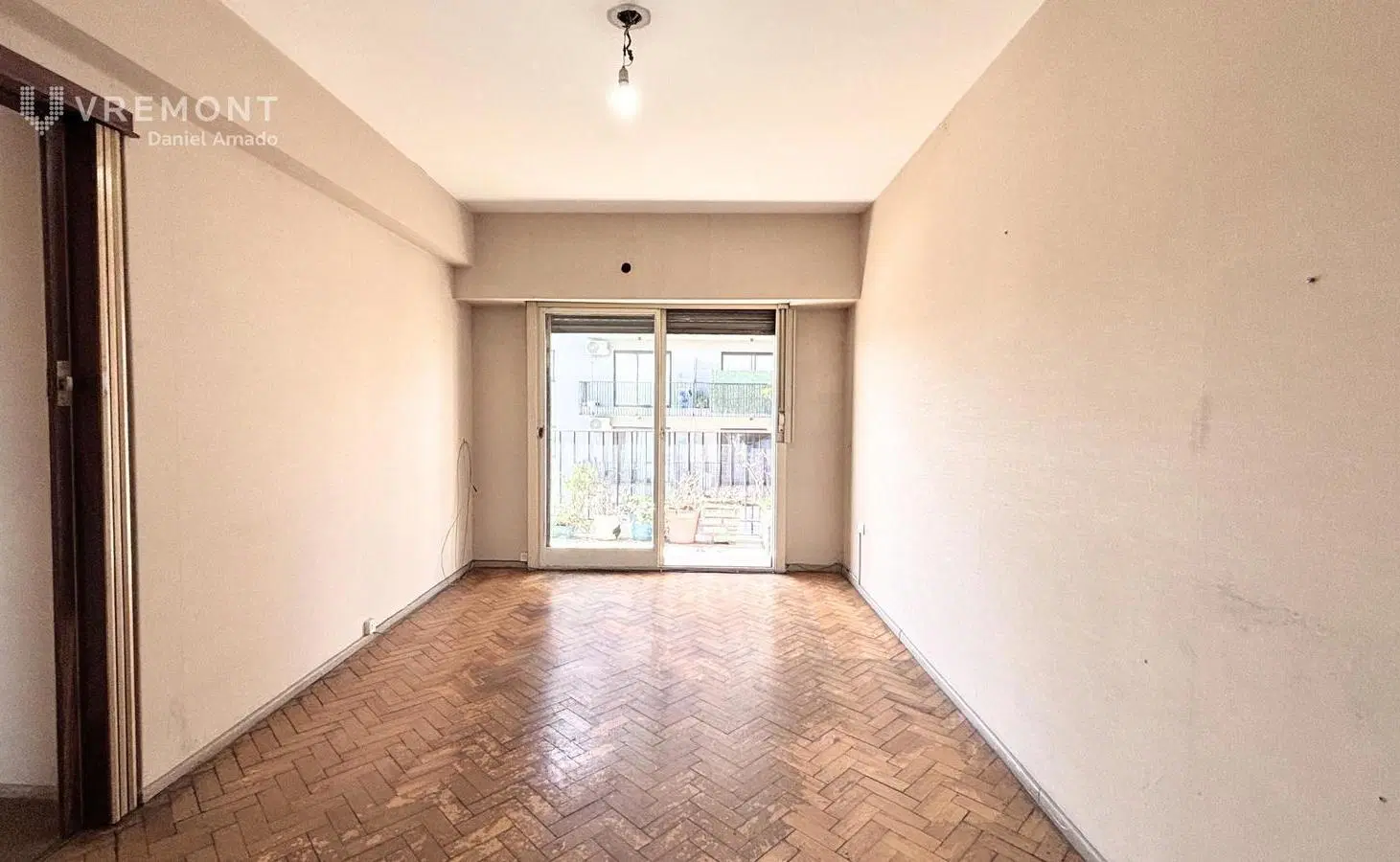 Av Independencia 3400 departamento de 3 ambientes en venta con balcon corrido. 2
