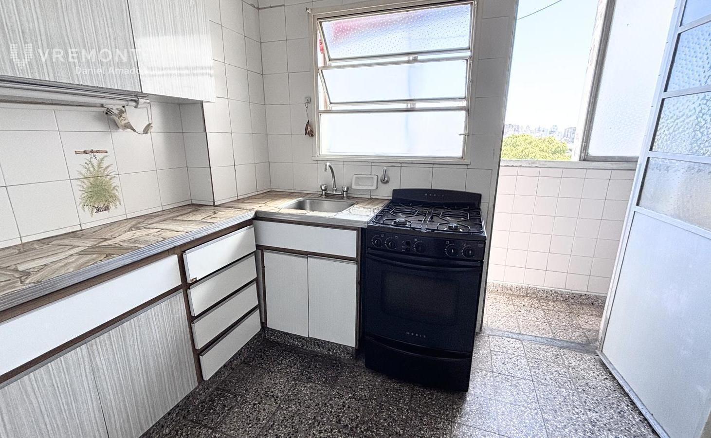 Foto de Av Independencia 3400 departamento de 3 ambientes en venta con balcon, imagen 4