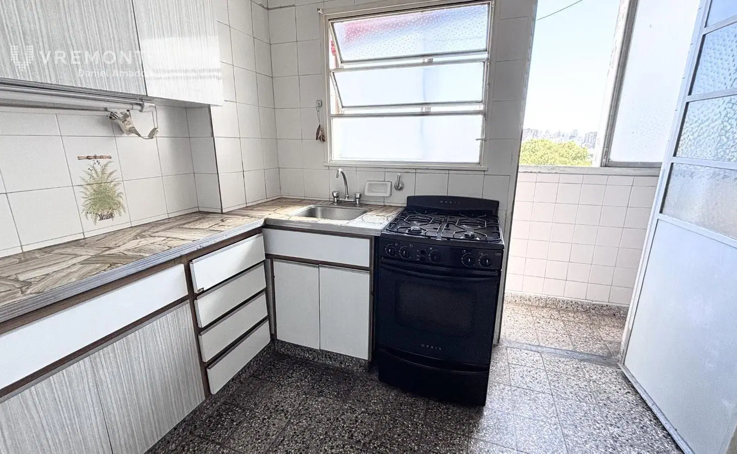 Av Independencia 3400 departamento de 3 ambientes en venta con balcon corrido. 4
