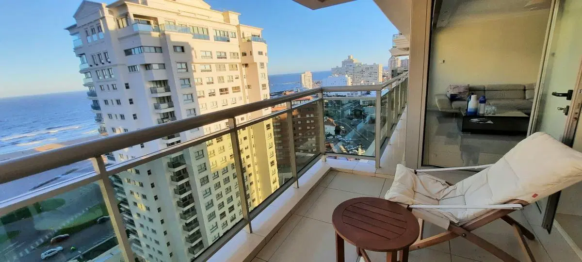 Departamento en Playa Brava 3