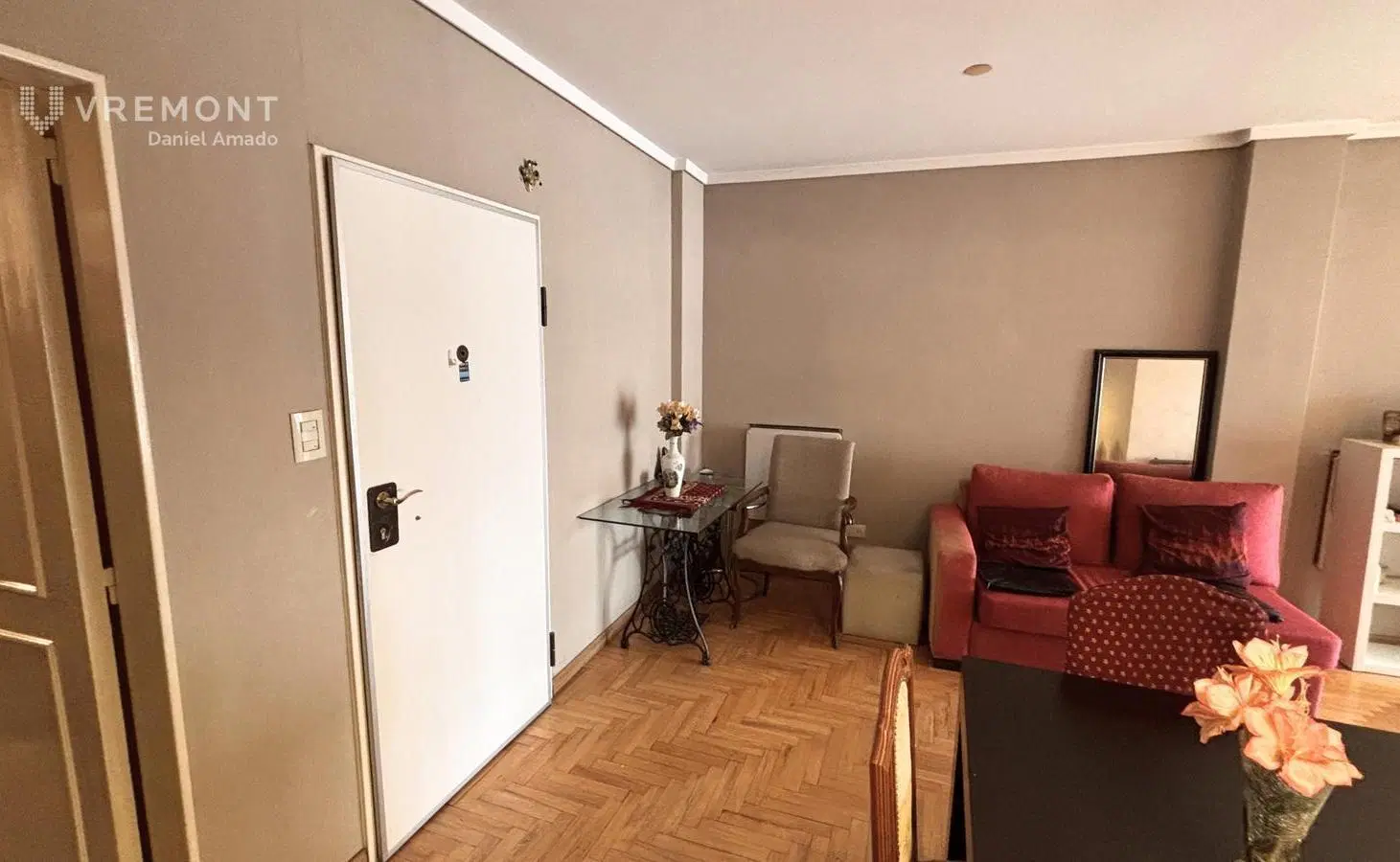 Departamento de 4 ambientes en venta en Caballito con baulera y dos cocheras. 5