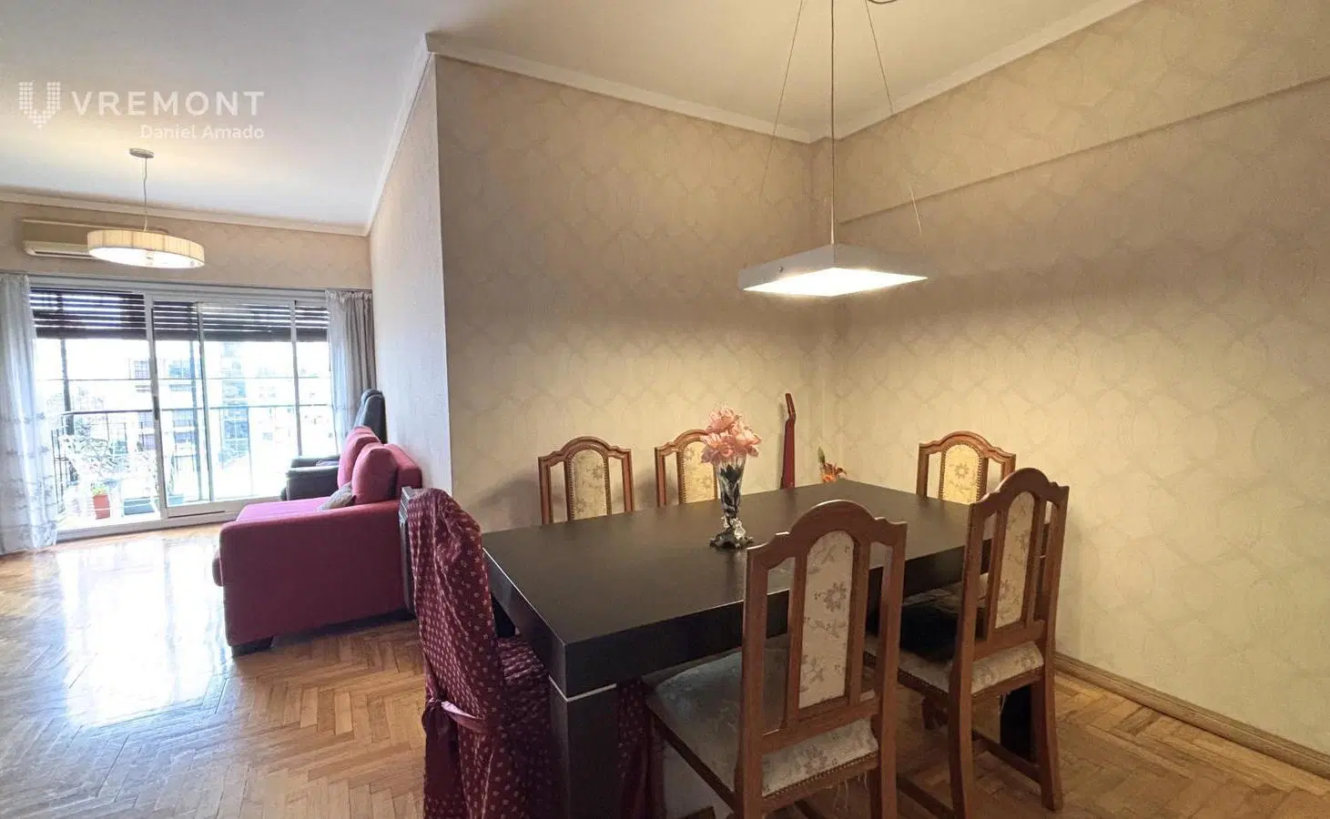 Departamento de 4 ambientes en venta en Caballito con baulera y dos cocheras. 4
