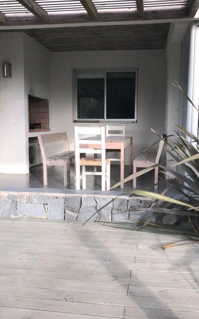 Departamento en Manantiales 4