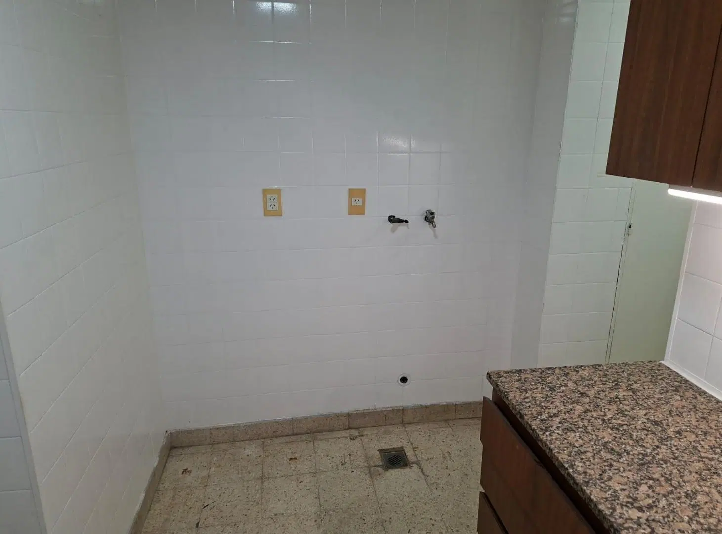 Departamento de 3 ambientes en alquiler en Recoleta con balcón y cochera. 4