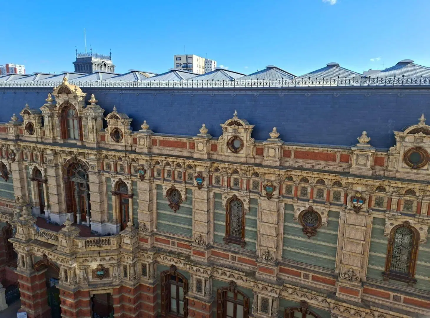 Departamento de 3 ambientes en alquiler en Recoleta con balcón y cochera. 5