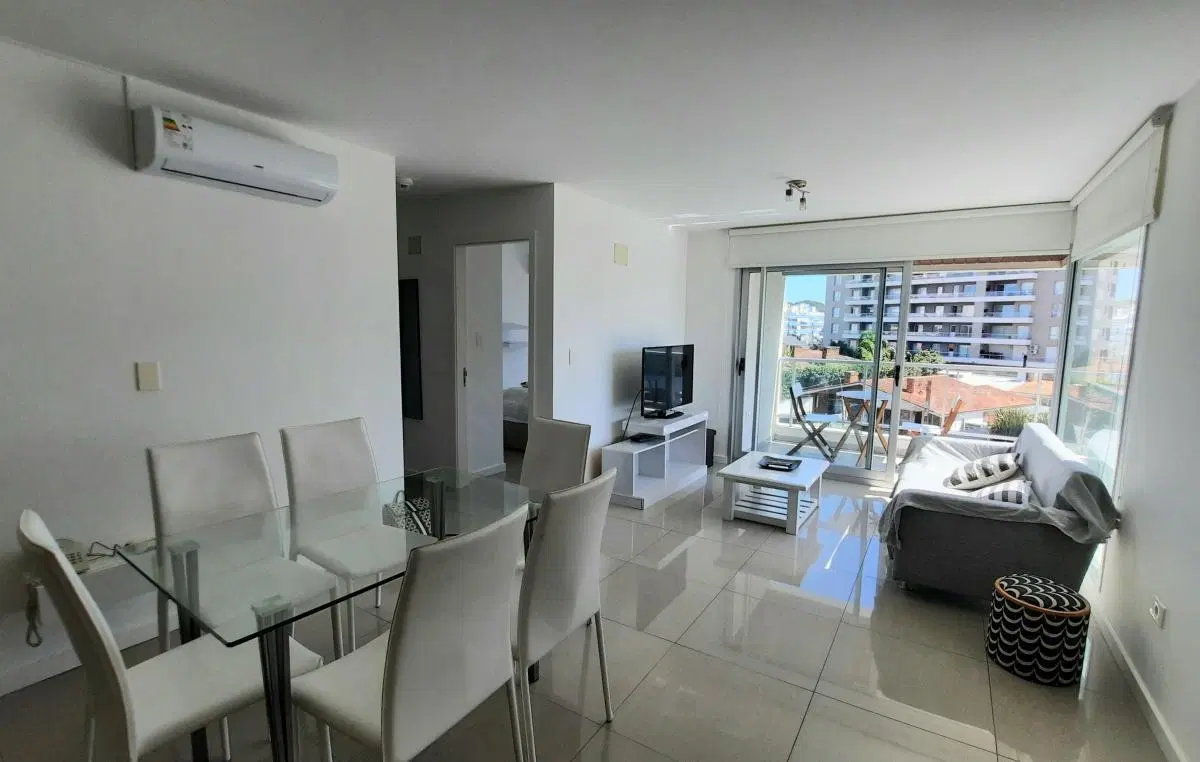 Departamento de 2 dormitorios en Playa Brava 1