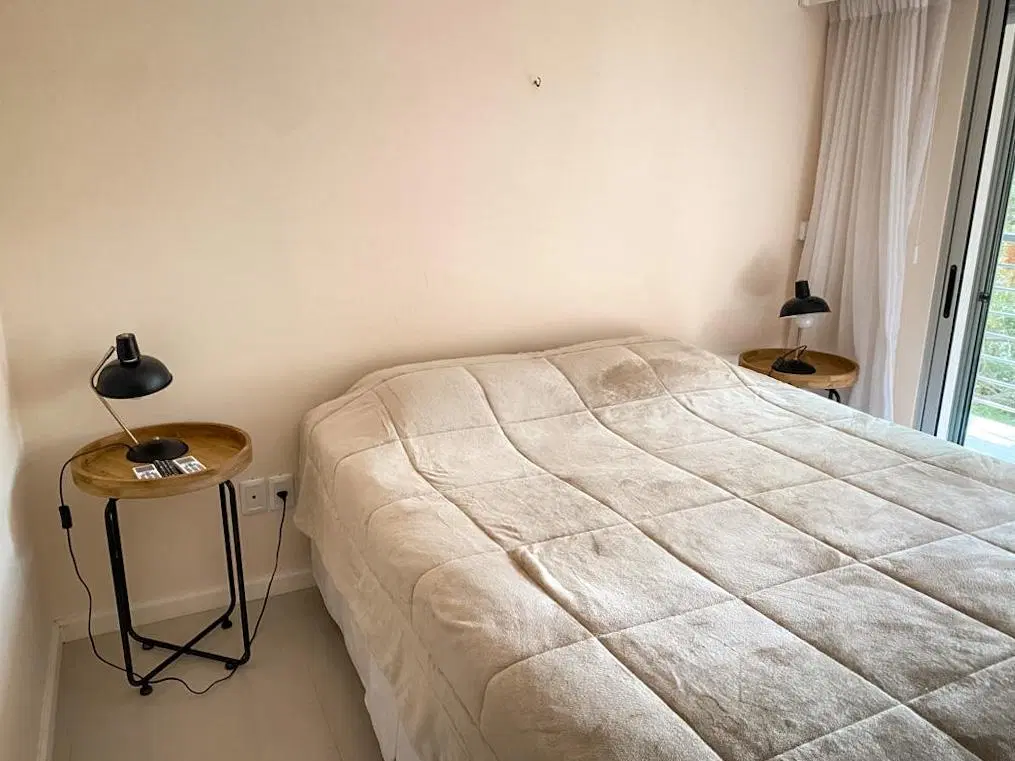 Departamento de 2 dormitorios en la Brava 4