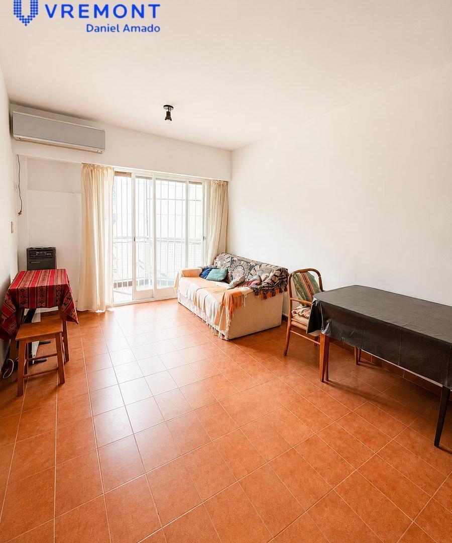 Semipiso de 2 ambientes en venta en Caballito con balcon