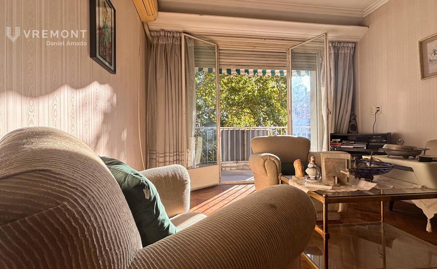 Foto de Departamento en venta en flores tres ambientes con dependencia y balcón, imagen 2