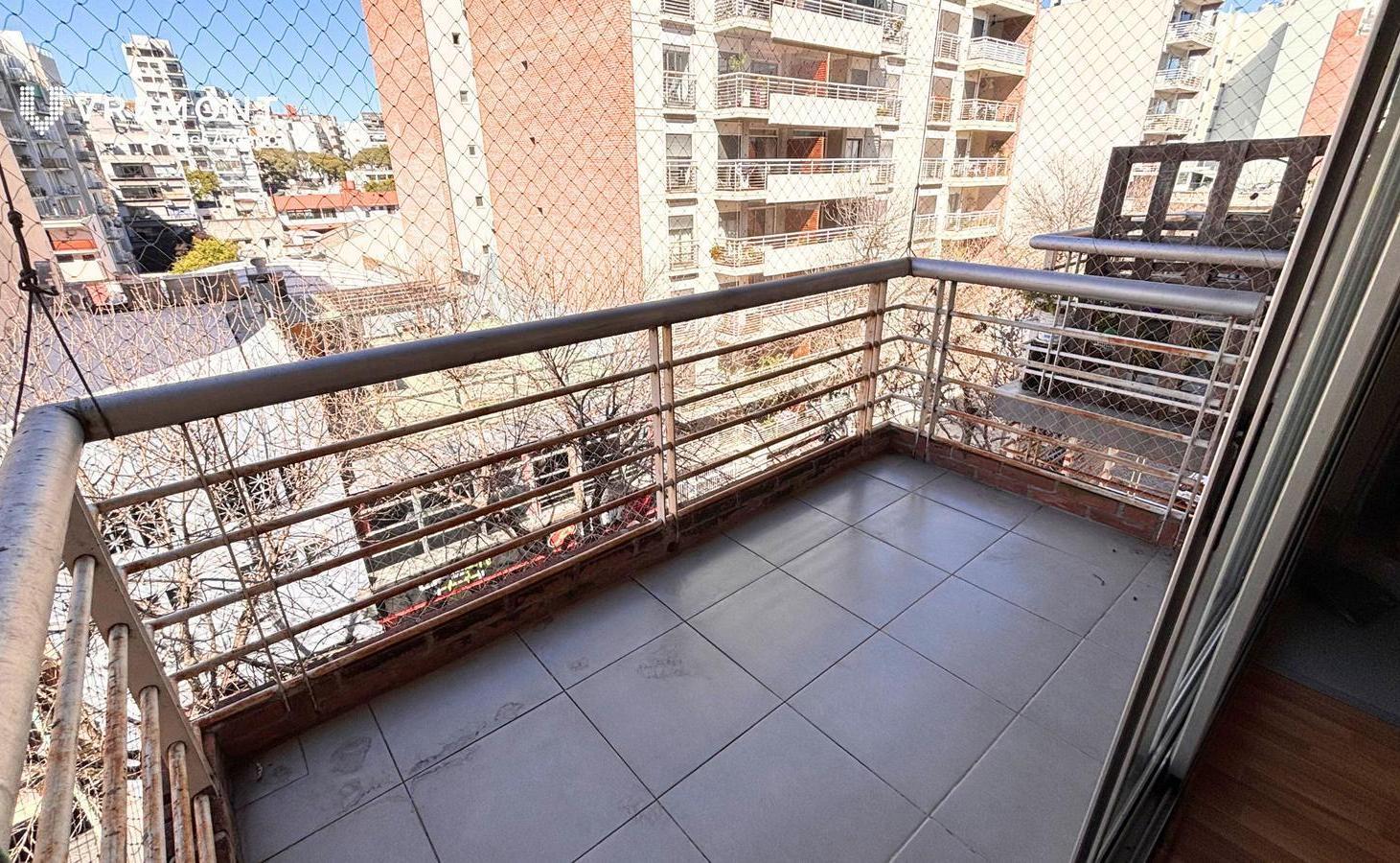 Foto de Departamento en venta de 3 ambientes en Caballito con balcón y cochera, imagen 1