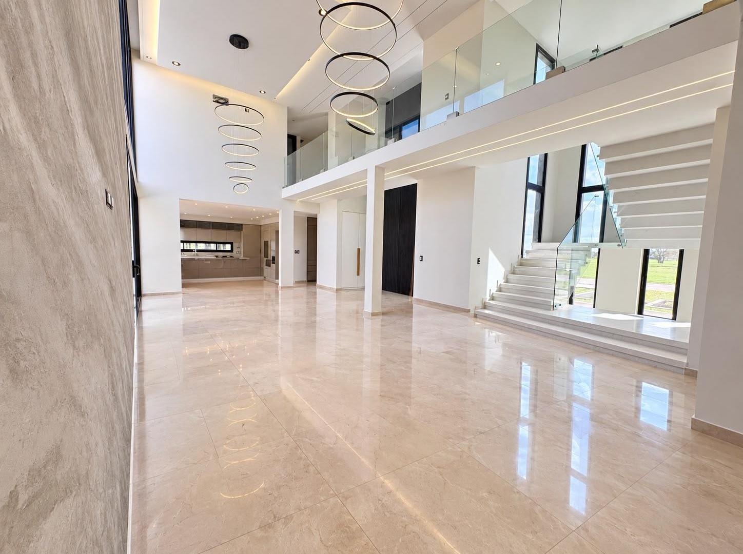 Foto de Casa de 6 ambientes a ESTRENAR con pileta, imagen 3