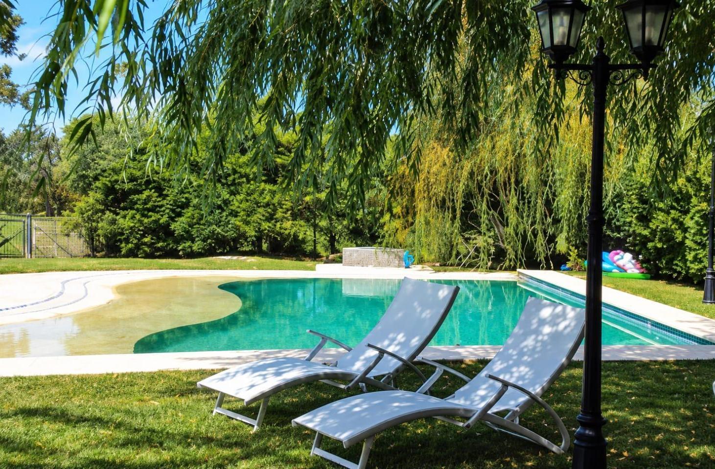 Foto de Casa de 5 ambientes con pileta en venta, imagen 3
