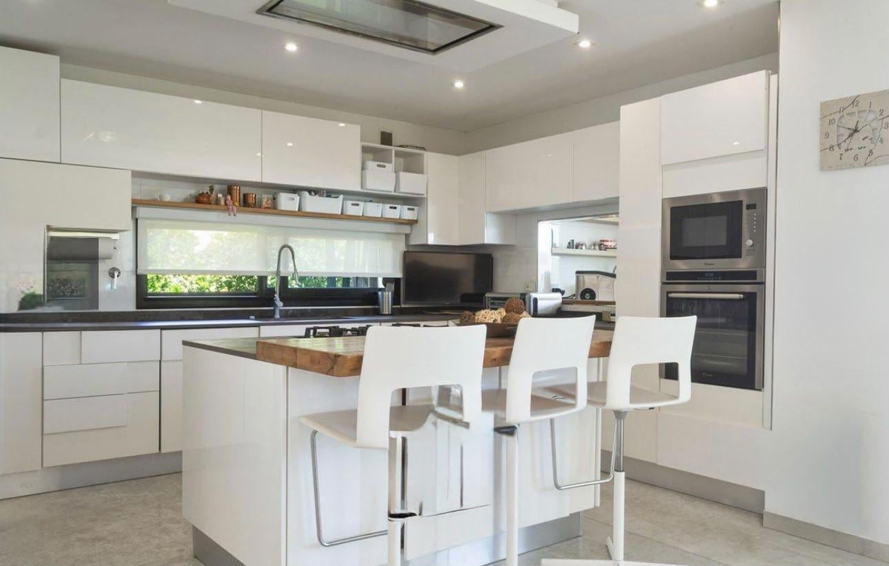 Foto de Casa de 6 ambientes en venta con pileta y parrilla, imagen 5