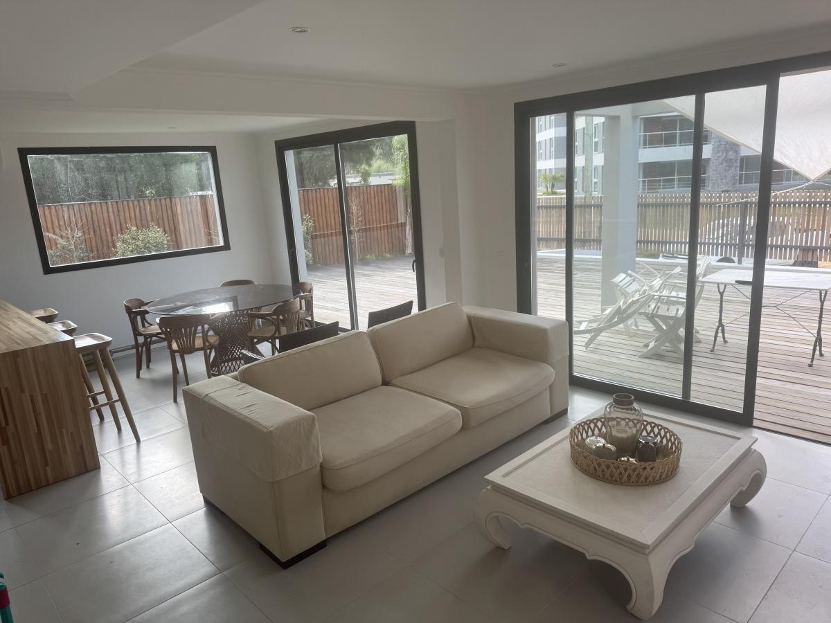 Foto de Casa de 2 plantas en Complejo Privado "Ecos de la Barra", imagen 1