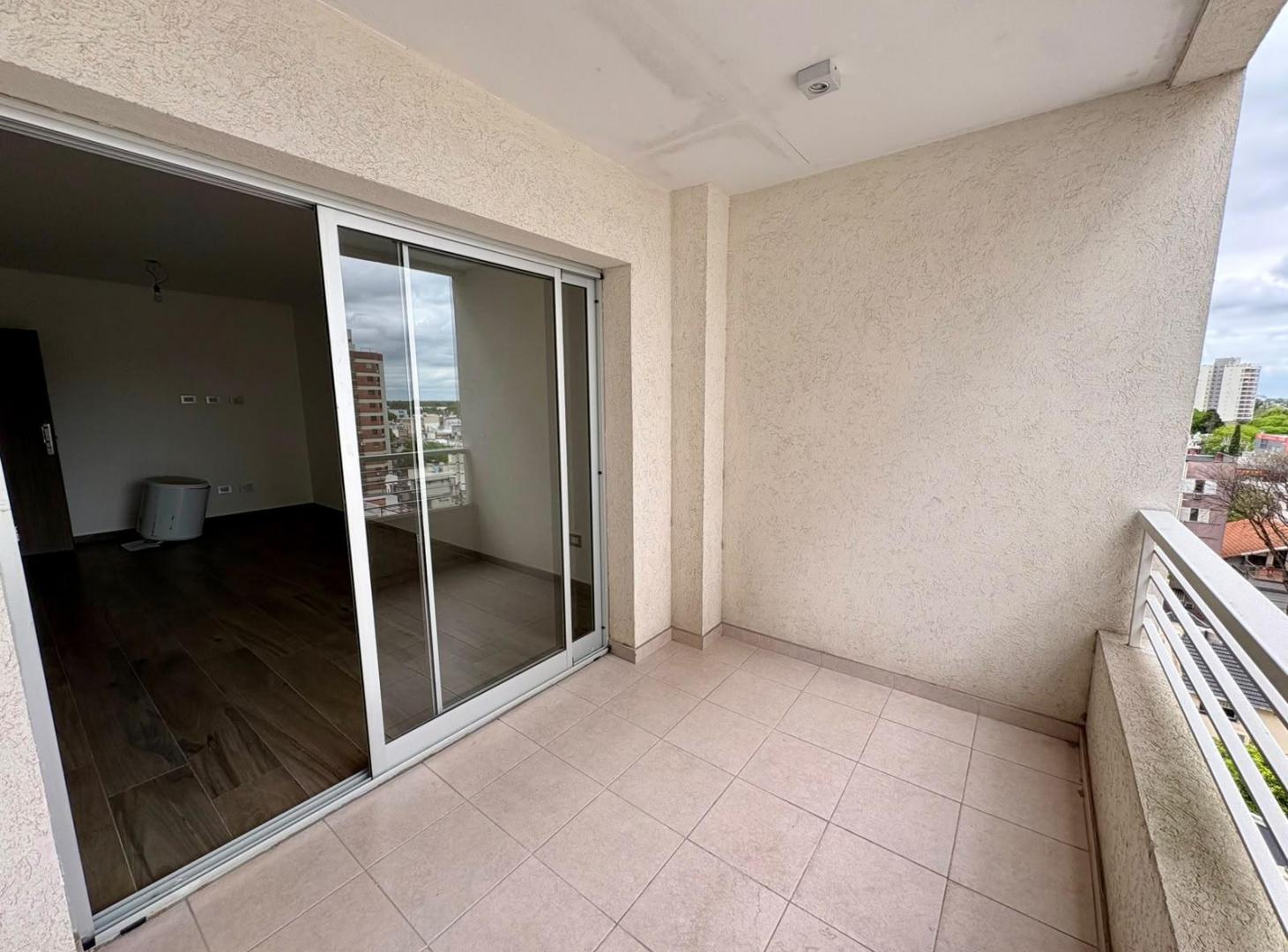 Foto de Departamento de 2 ambientes en venta Lanús Oeste, imagen 2