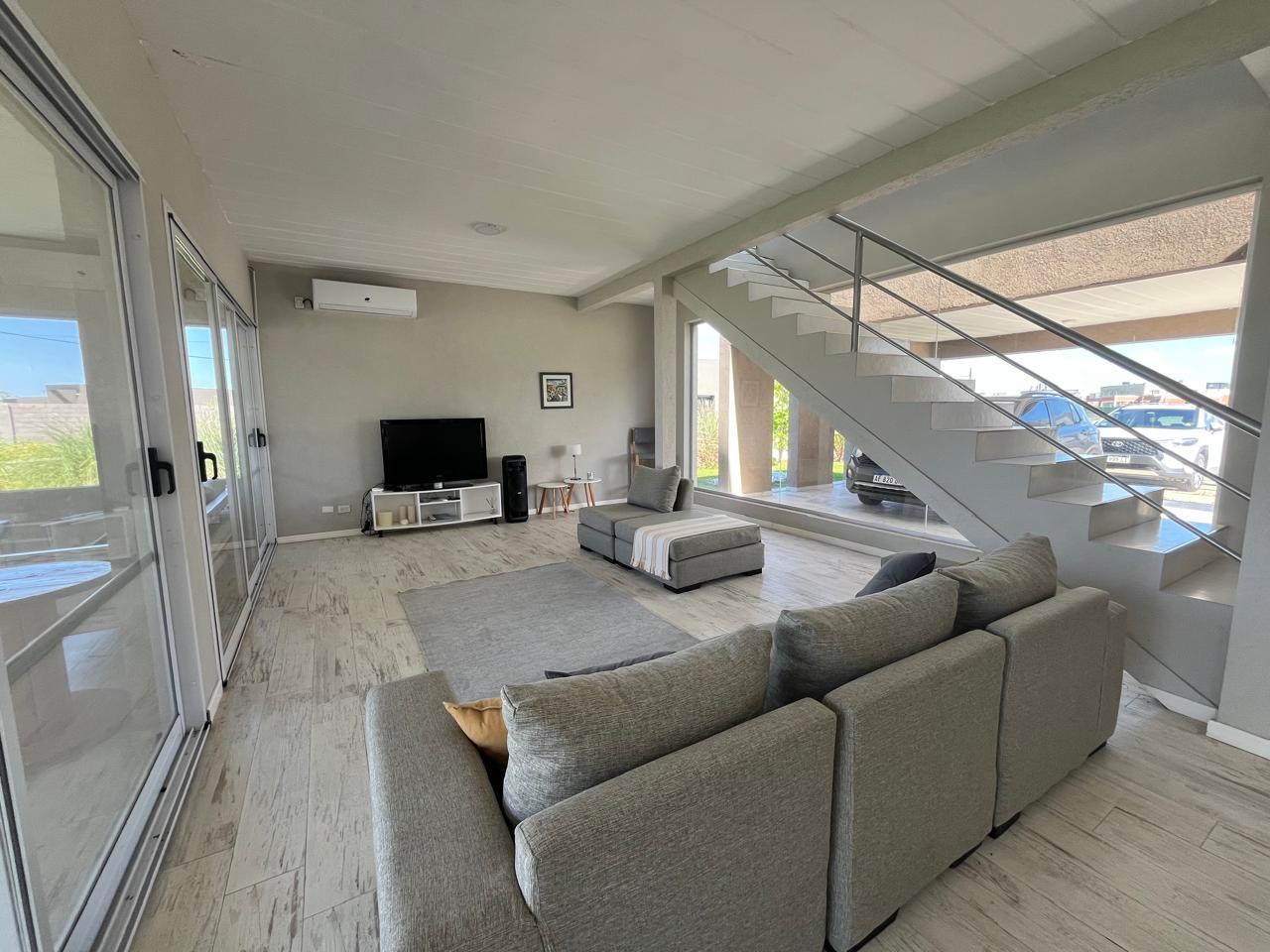 Foto de Casa de 5 ambientes en alquiler, imagen 1