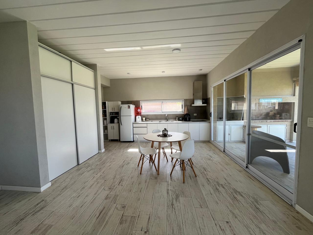 Foto de Casa de 5 ambientes en alquiler, imagen 2