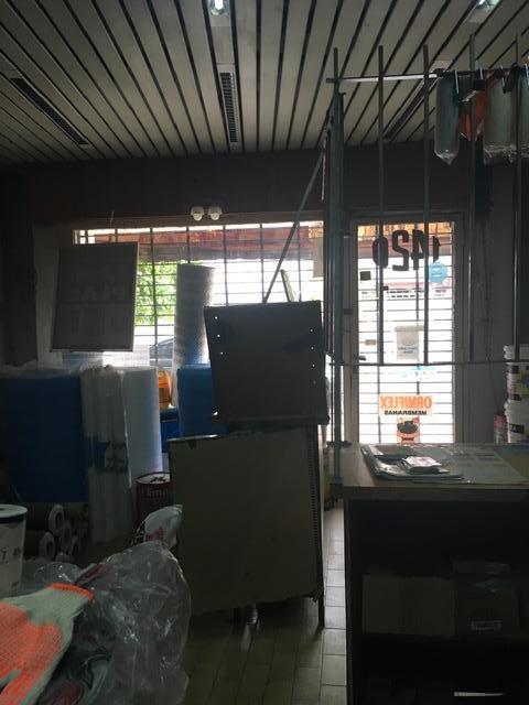 Foto de Local con Depósito en Muy Buena Ubicación, imagen 4