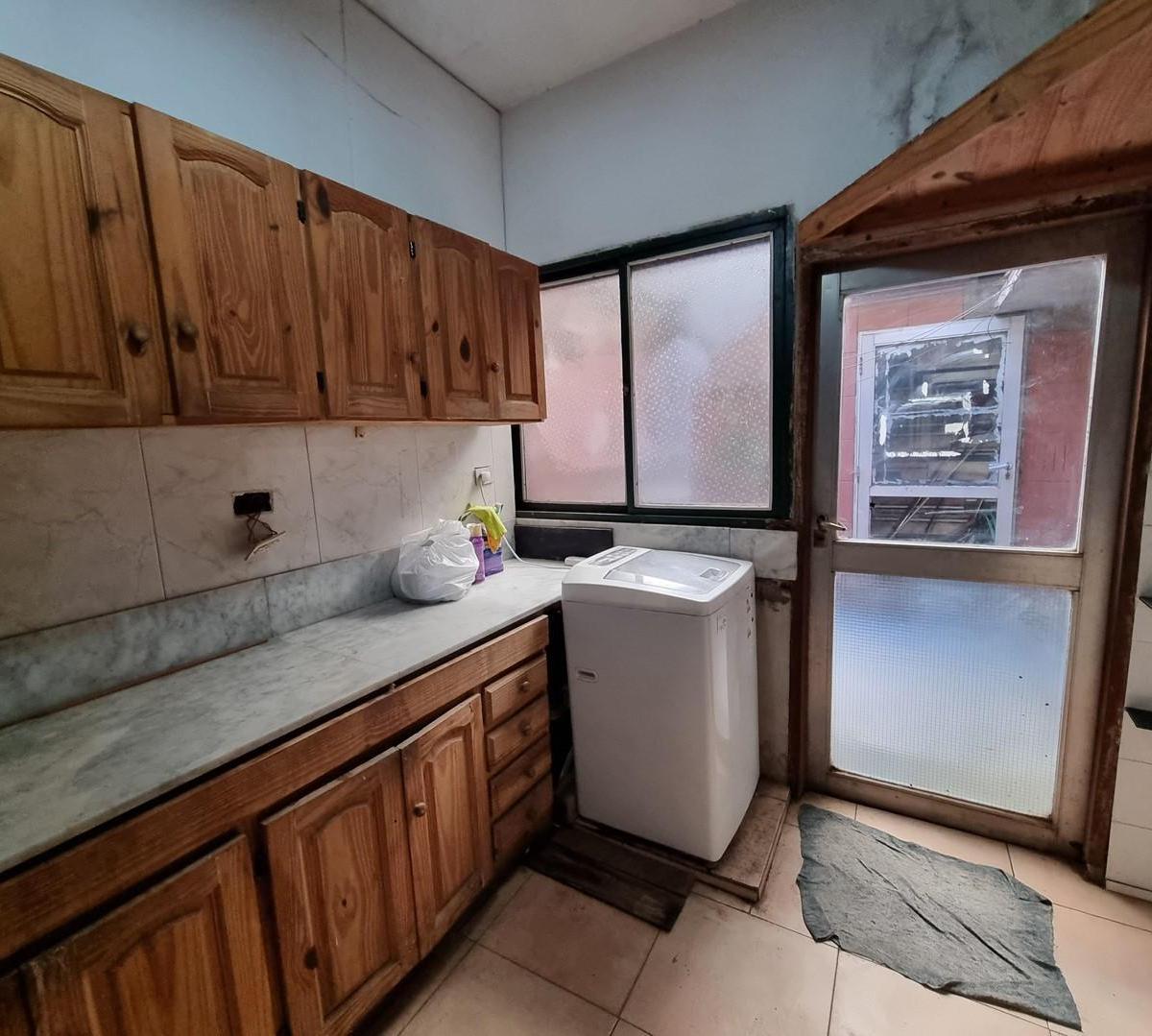 ¡Casa Para 2 Familias C/patio y Garaje! 5