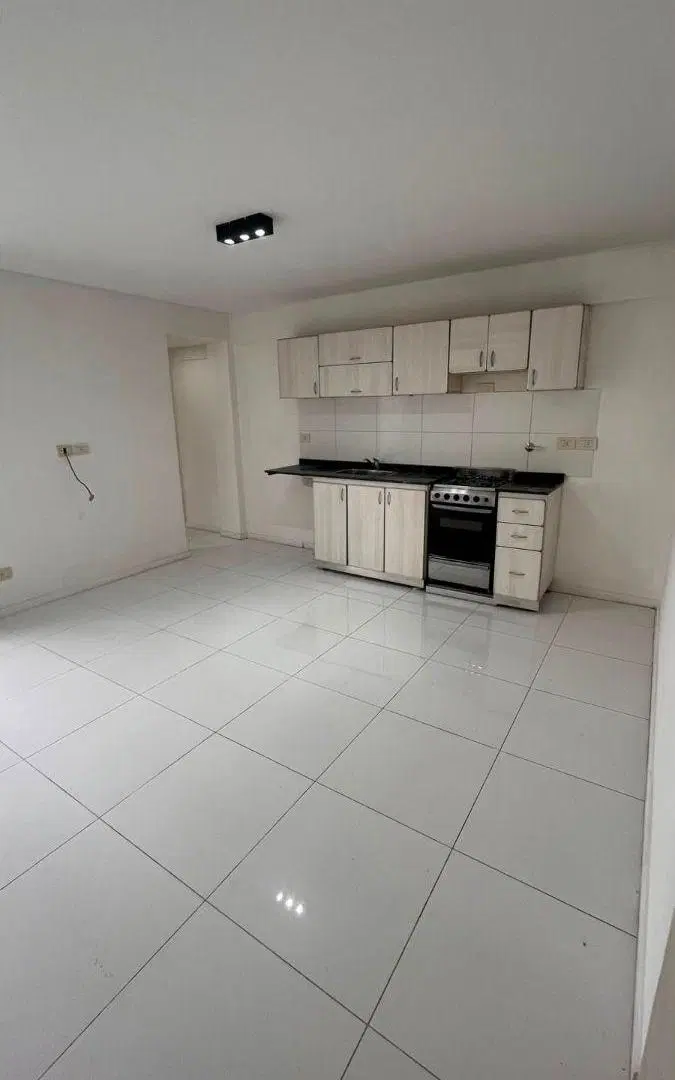 ¡Departamento de 2 Amb en Alquiler a cuadras de Lanusita! 2