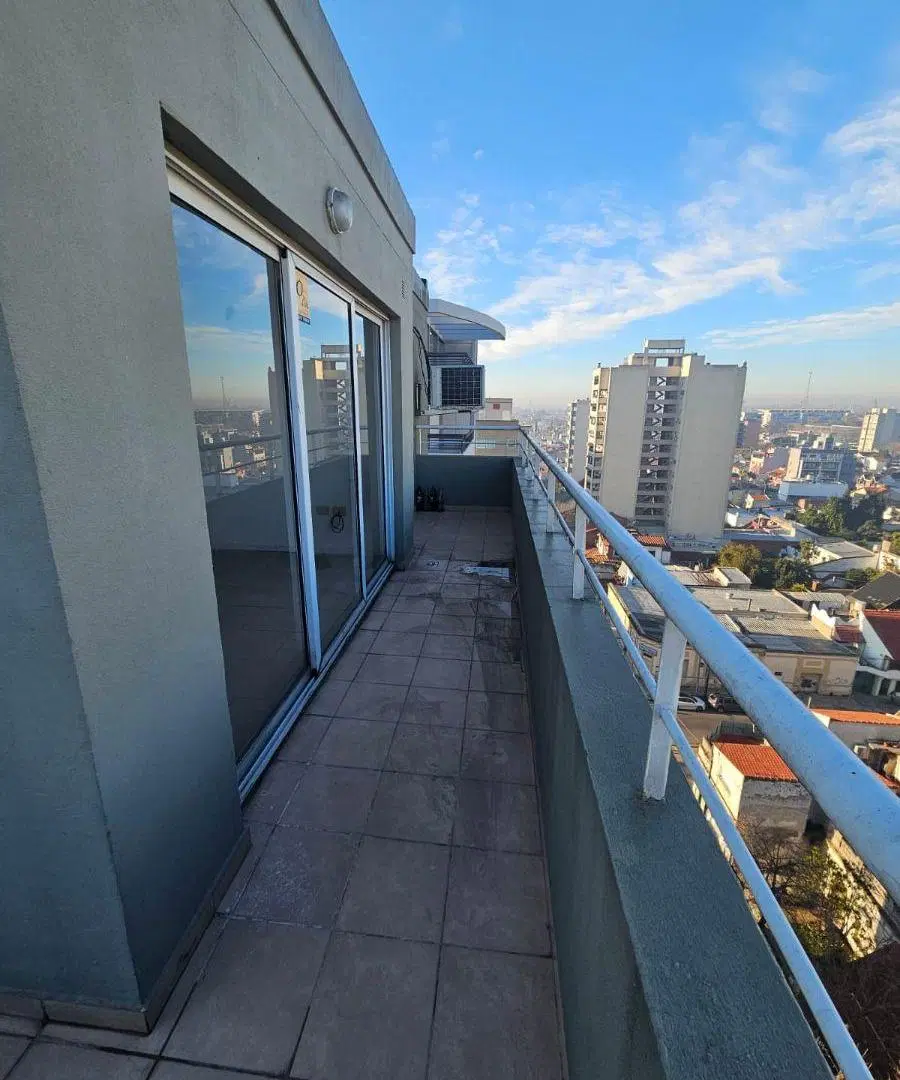 ¡Hermoso Semipiso en ALQUILER en Lanus Este! 5