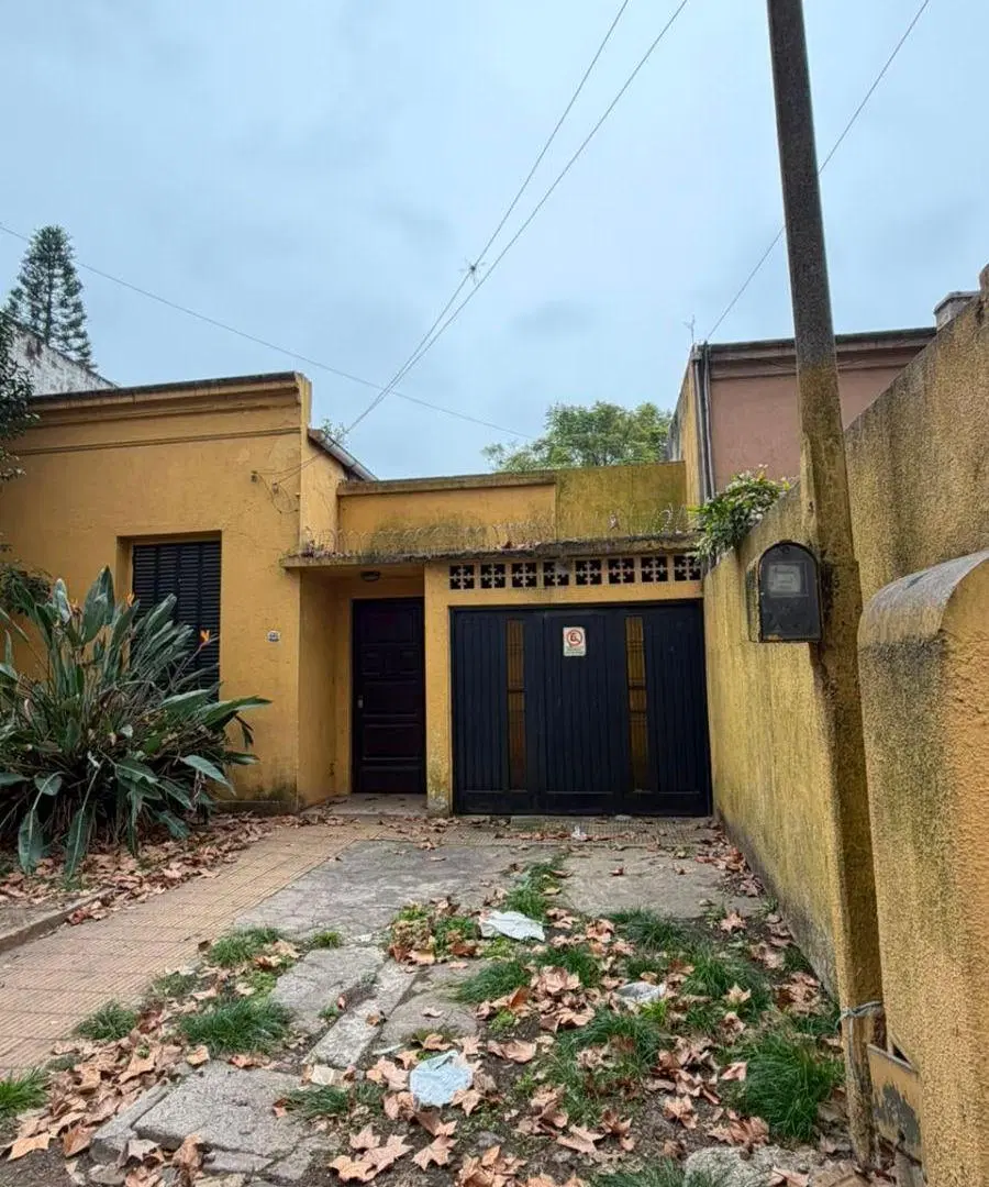 ¡Lote con Edificación a DEMOLER en VENTA! 4