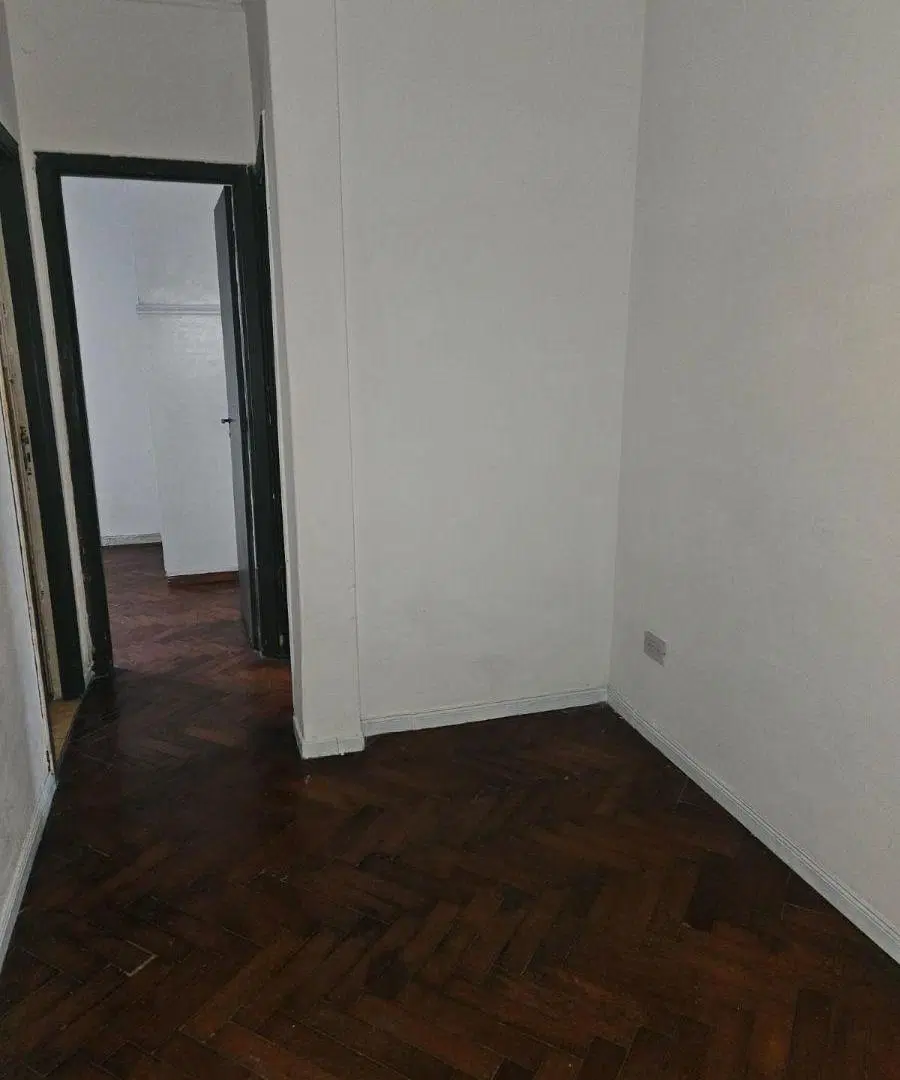¡Nuevo ingreso en ALQUILER en Lanus Oeste! 2