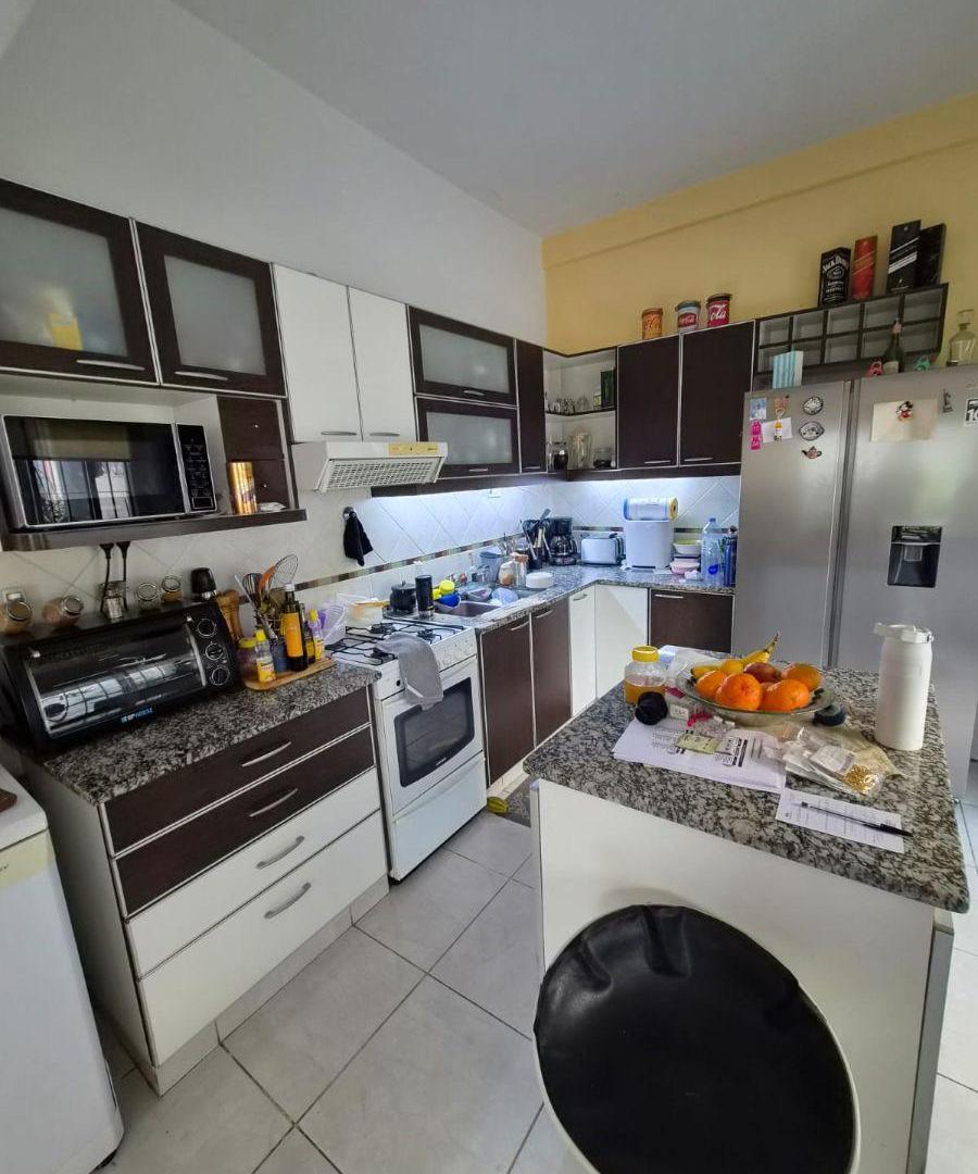 Foto de ¡Casa en 2 Plantas en MUY BUEN ESTADO en VENTA! Lanus Oeste, imagen 4