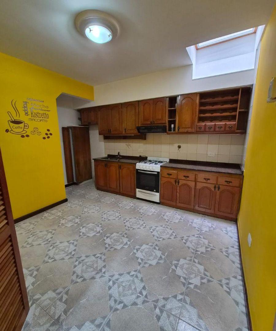 Foto de ¡NUEVO INGRESO! Hermosa Casa de 2 Amb en Lanus Oeste, imagen 3