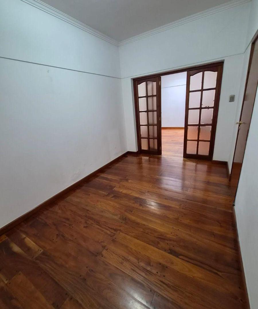 Foto de ¡NUEVO INGRESO! Hermosa Casa de 2 Amb en Lanus Oeste, imagen 2