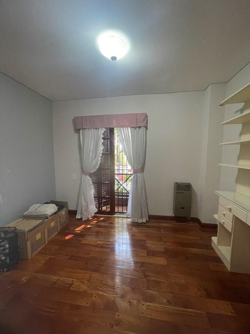 Foto de Casa Chalet en Venta en Villa Luro, Capital Federal, Buenos Aires. Lote, imagen 3
