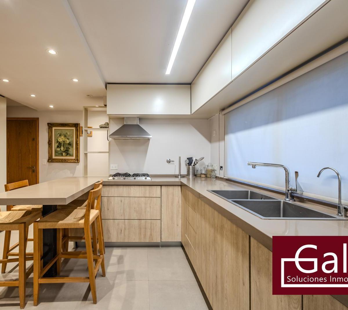 Hermoso Piso Totalmente Reciclado en Recoleta 1