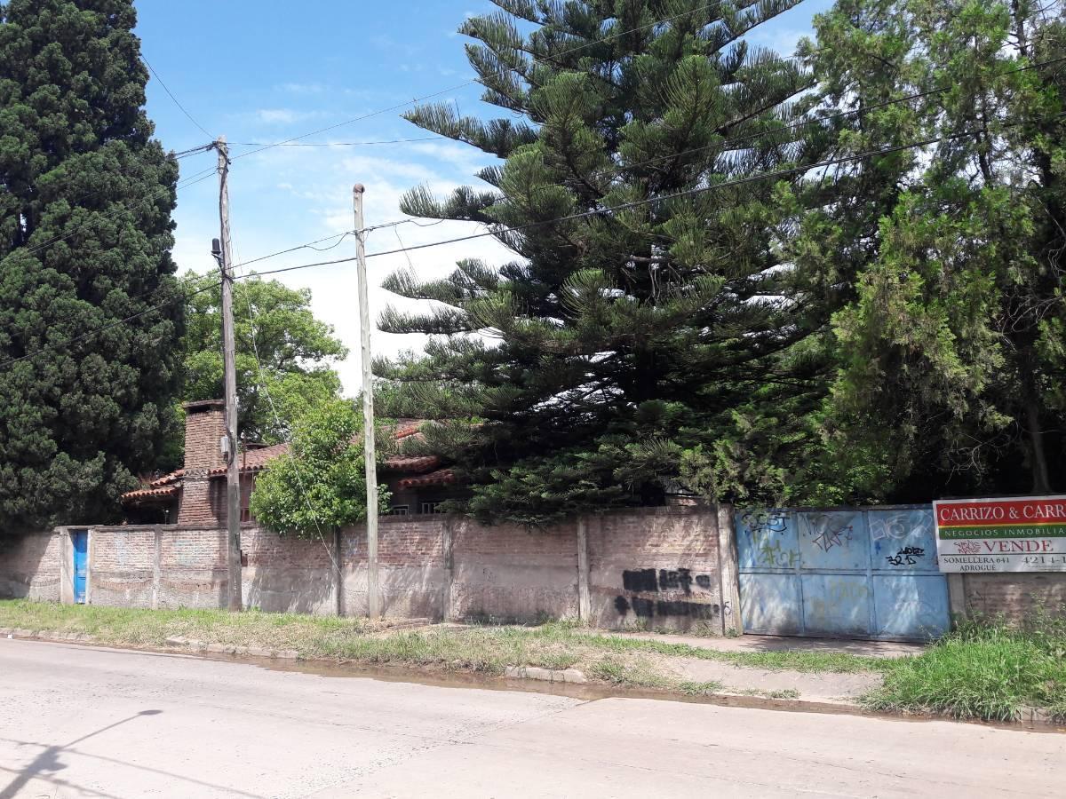1498 MTS CUAD CON FRENTE A CALLE SARCIONE. IDEAL PARA SUPERMERCADO