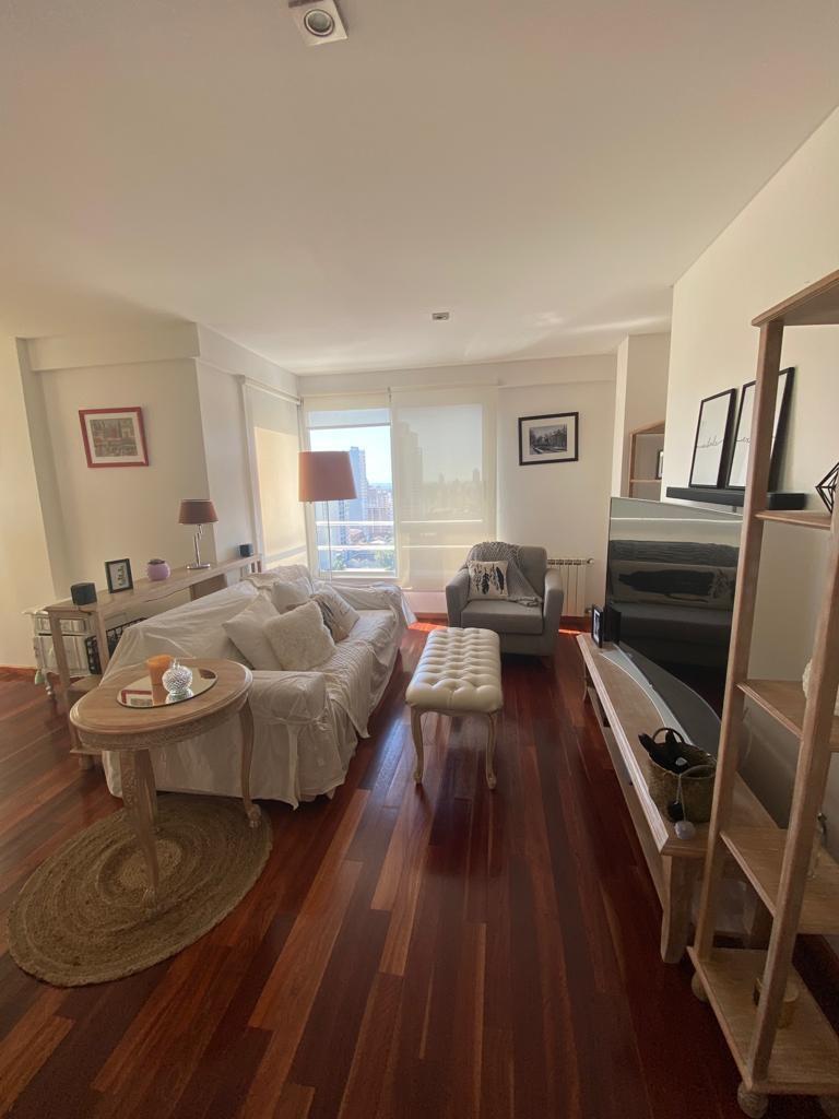 EXCELENTE DEPARTAMENTO DE 3 AMBIENTES, PISO 17, COCHERA, PISCINA Y SUM!!