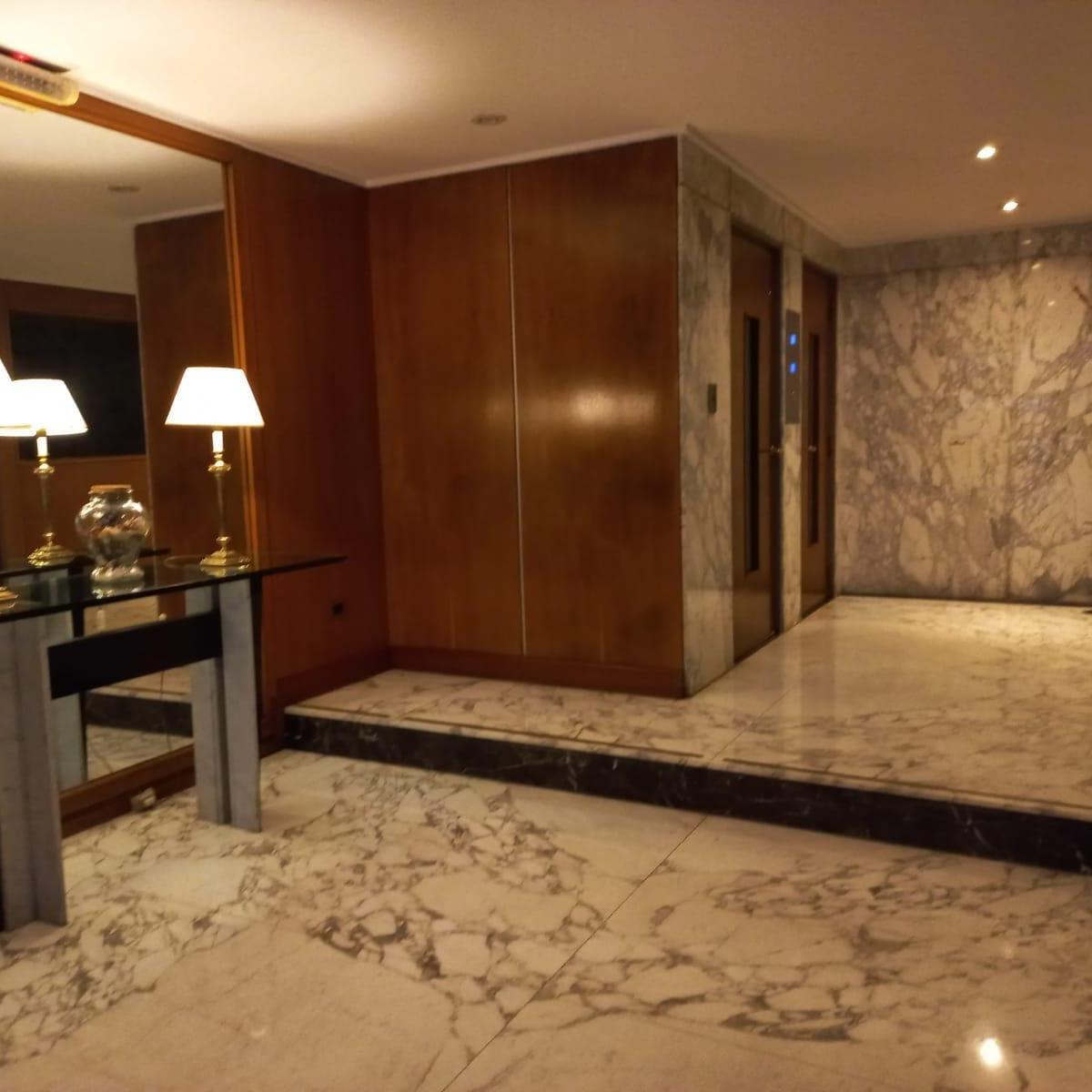 Foto de EXCELENTE DEPARTAMENTO 3 AMBIENTES CON COCHERA, LOMITAS!!, imagen 2