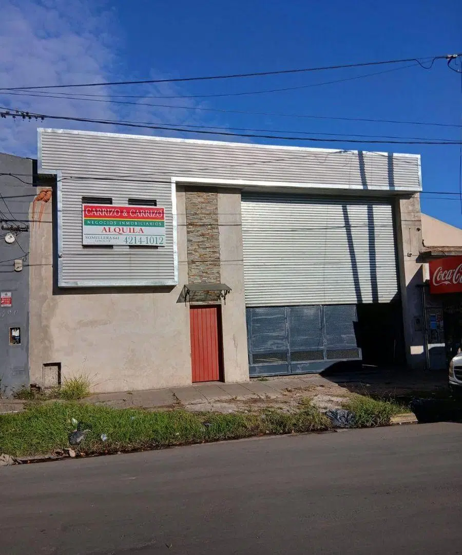 AMPLIO GALPÓN CON FRENTE A AV. ANTÁRTIDA ARGENTINA Y SALIDA POR CALLE BAHÍA BLANCA 2