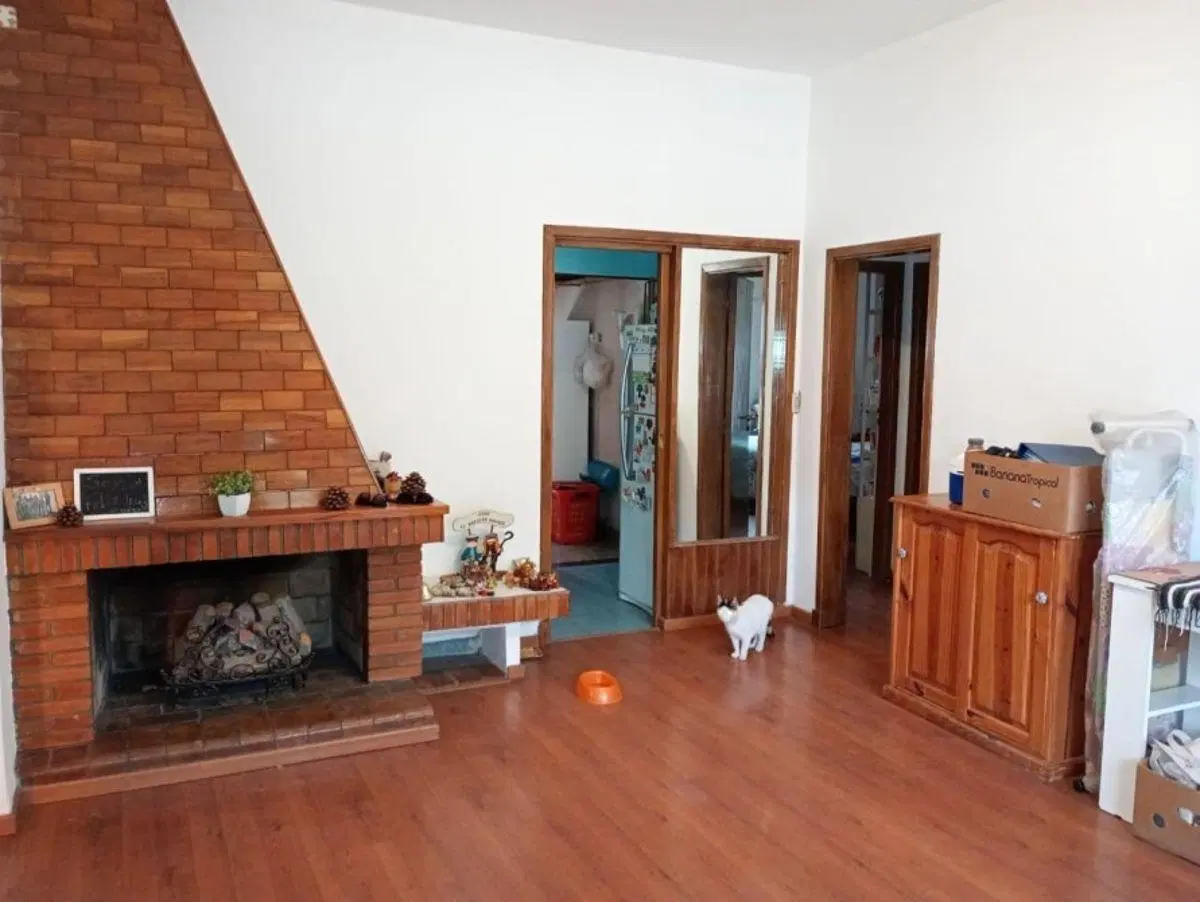 DESTACADO CHALET CON GARAGE Y AMPLIO PATIO EN ZONA RESIDENCIAL 5