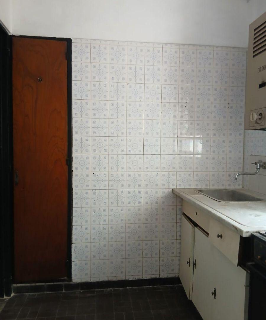 Foto de EXCELENTE DEPARTAMENTO 2 AMBIENTES A METROS DE LA ESTACION, imagen 3
